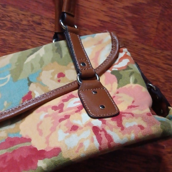 Floral Relic purse - Picture 3 of 9